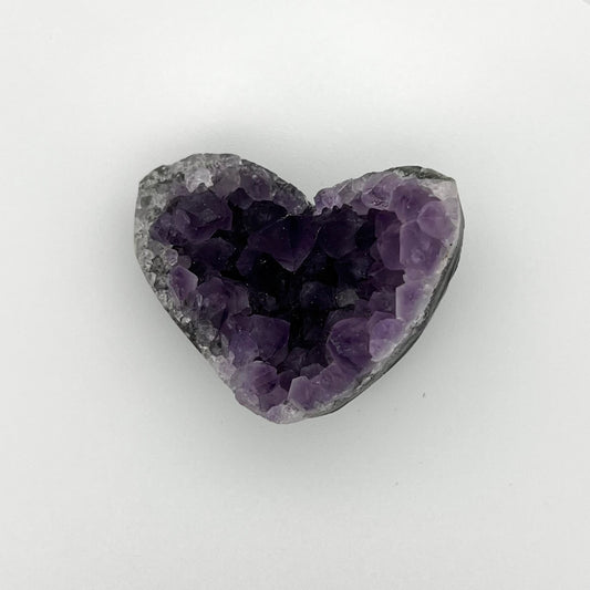 Heart-Shaped Raw Amethyst (4-5m)