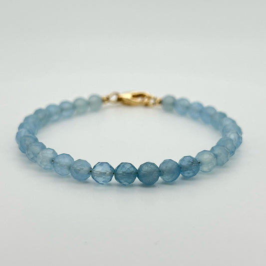 Flow with Calm Using Aquamarine Bracelet （4.5-5mm) Reiki Healing Stone